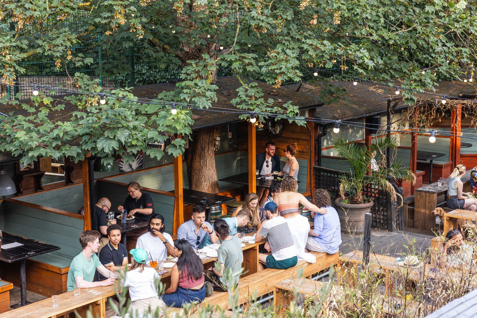 Contact Us at Crooked Billet, Clapton | Best Pub in East London